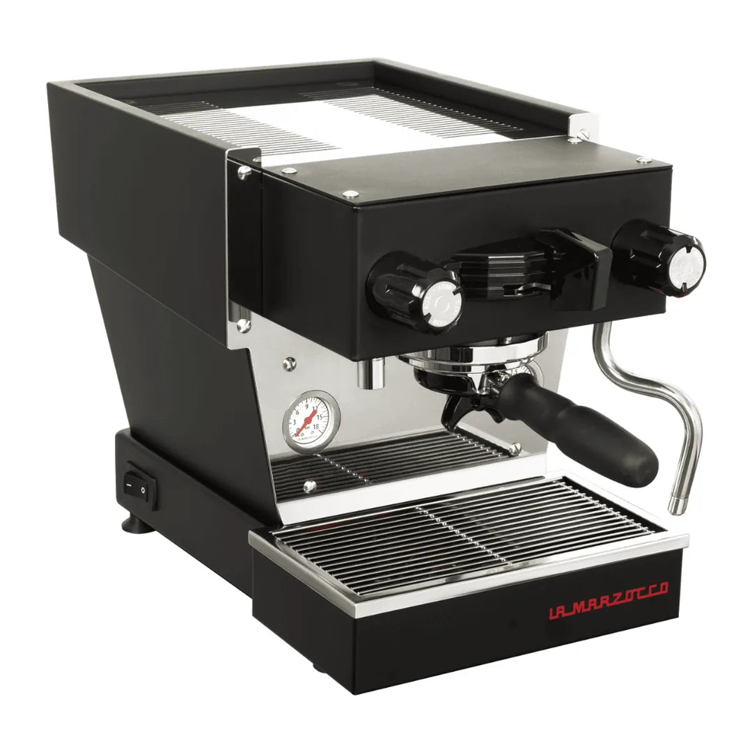 La Marzocco Linea Micra Nero, vista 3/4